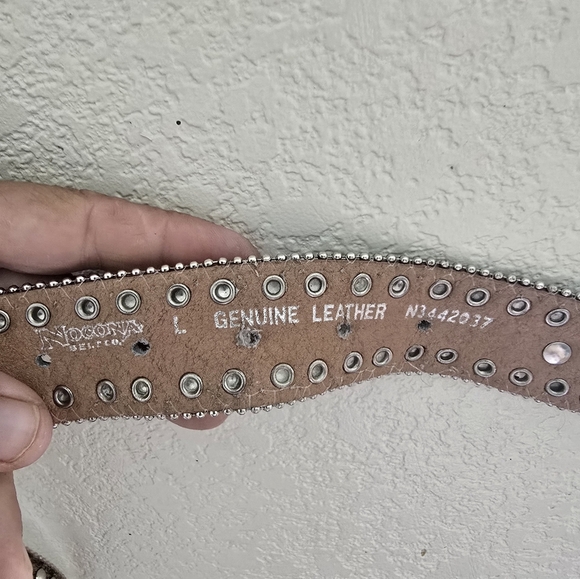 Cowhide studded leather belt with rhinestones - Picture 5 of 6